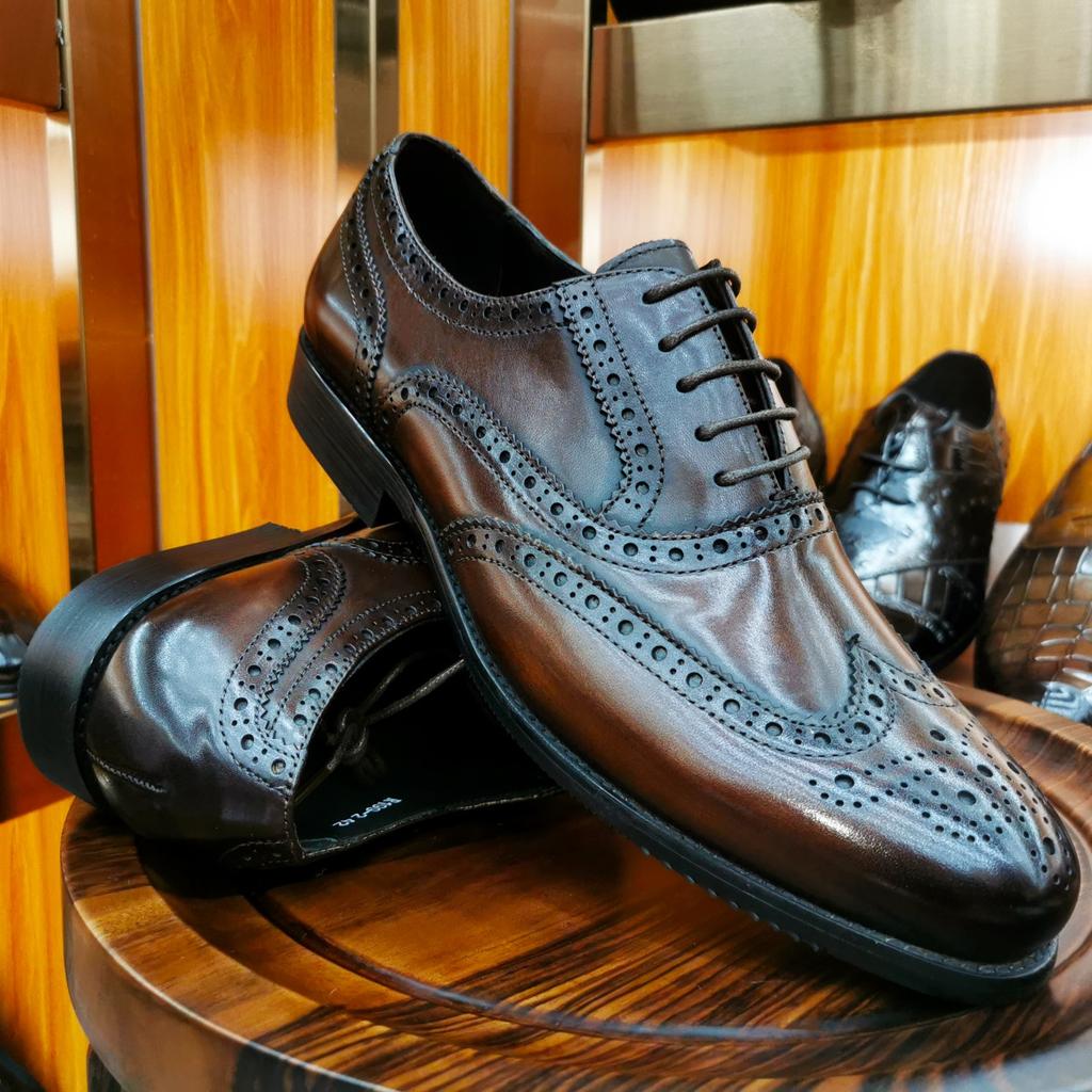 Fashion Luxury Men's Dress Shoes Genuine Leather Brogue Wingtip Toe Oxford Black Brown Lace-Up Business Wedding Formal Men Shoes