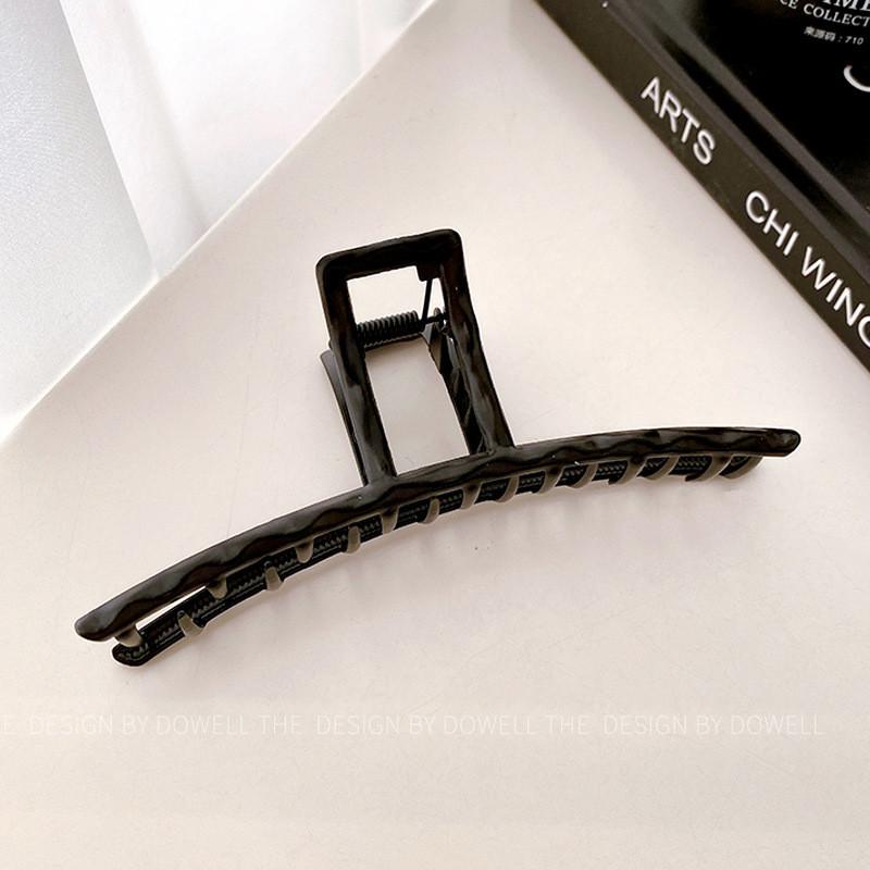 Chic Geometric Design Extra Large Alloy Hair Claw Clip For Women Perfect For Stylish Updos