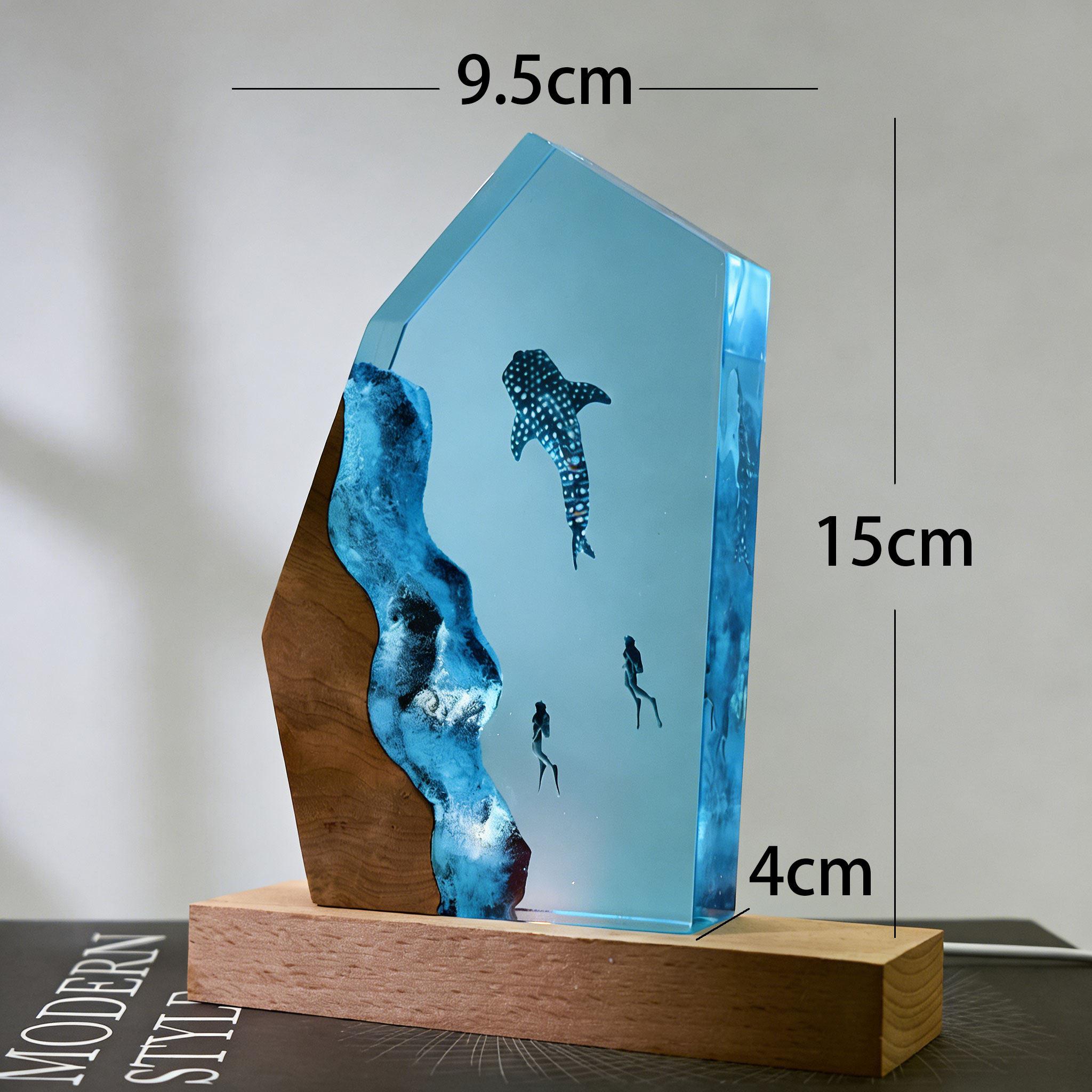

Creative Marine Micro-Scene Table Decorative Piece - Whale Resin Glowing Personalized Home Decoration Advanced Gift