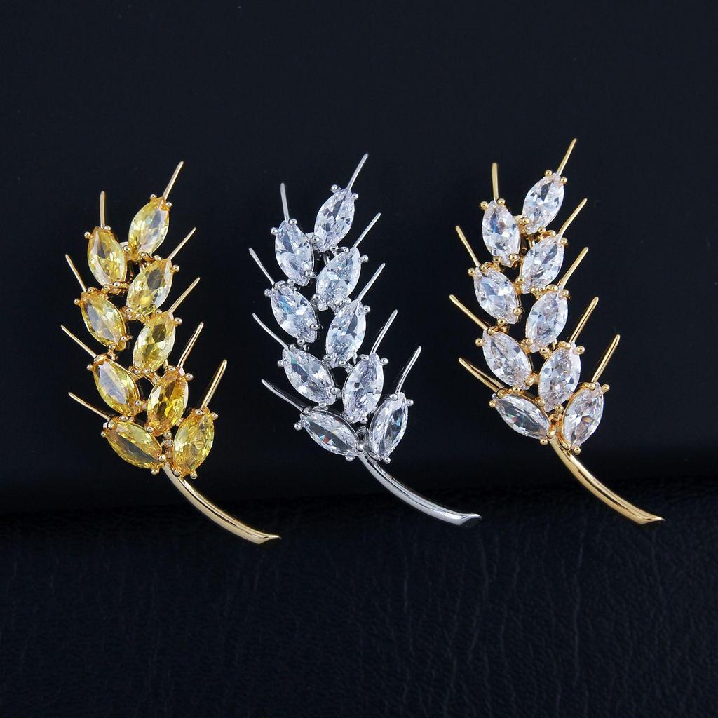 Elegant Gold-Plated Zirconia Wheat Ear Brooch - Unisex High-End Suit Accessory