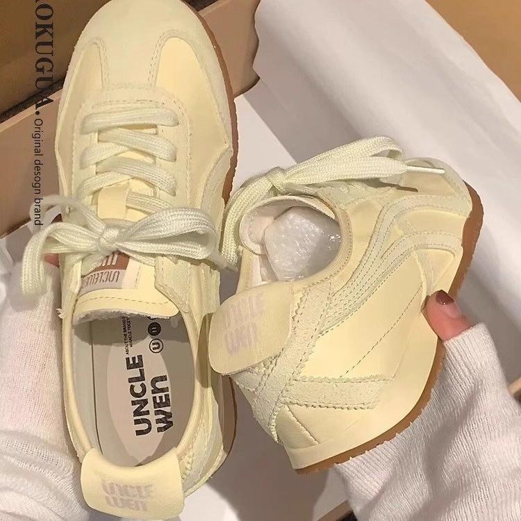 

Модная летняя тонкая модель Белая женская обувь 2025Новая парусиновая дышащая обувь слипоны на плоской подошве из резинового материала 35 жёлтый