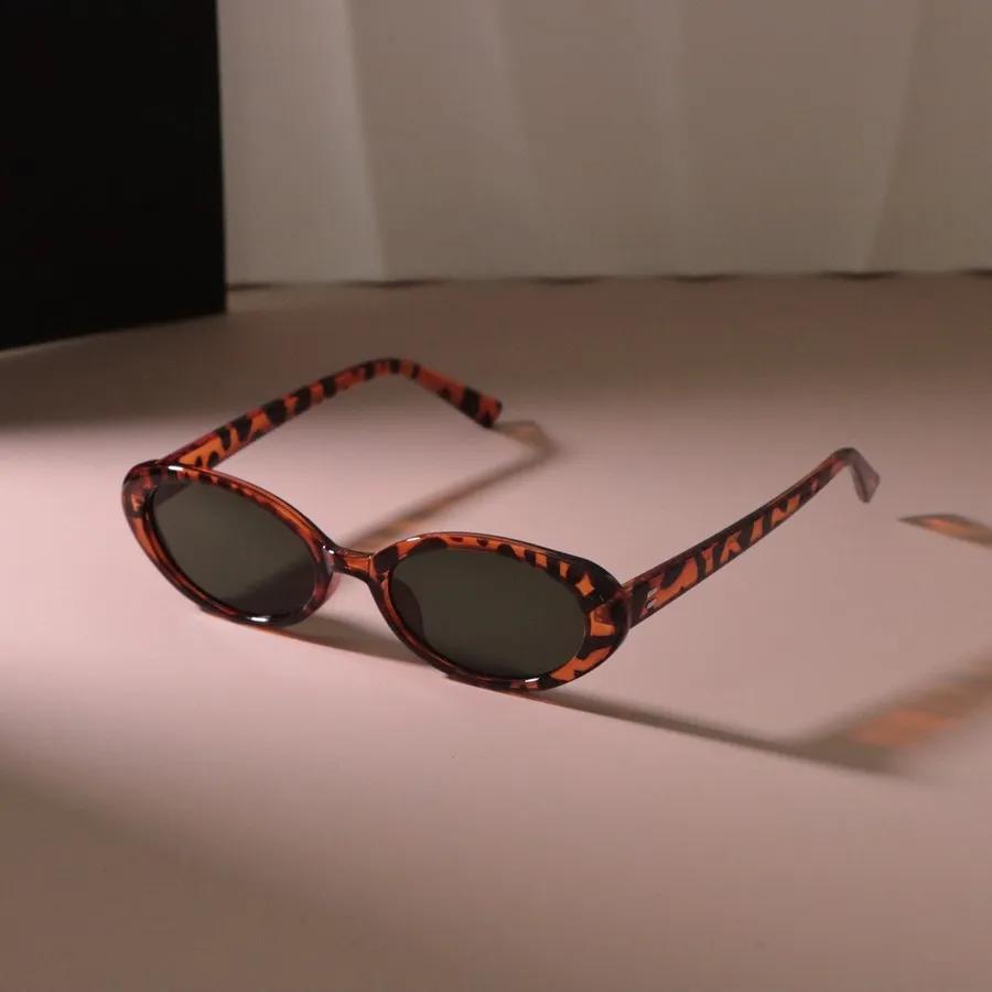 Fashion Small Frame Sunglasses Women Men Retro Oval Designer Sun Glasses Vintage Travel Oculos De Sol