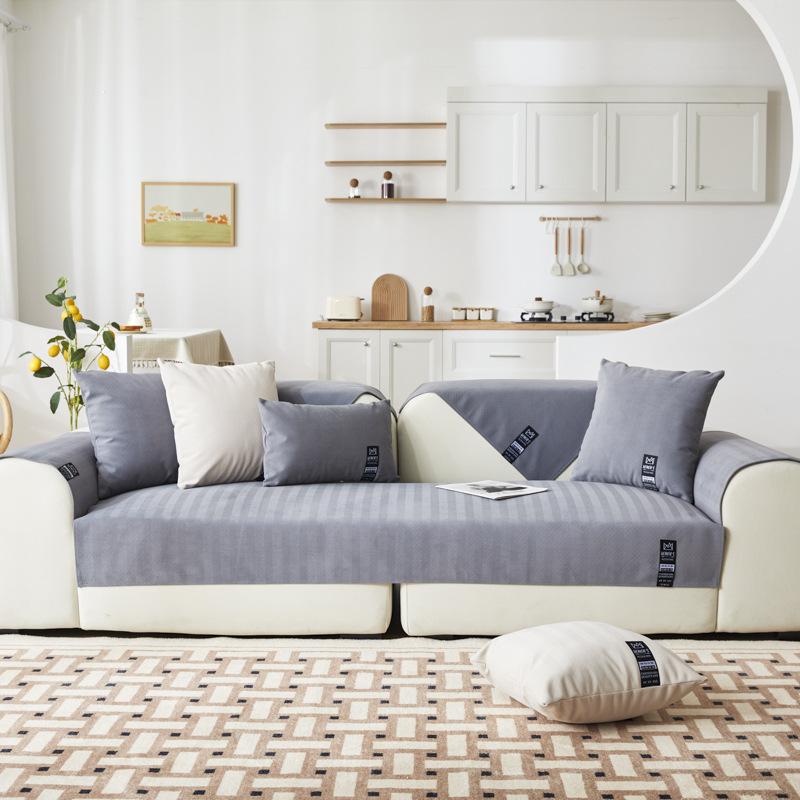 Plüsch Leichtes Luxus-Sofakissen in Volltonfarbe, Vier Jahreszeiten, universelles, rutschfestes Wohnzimmer, Stoff, Leder, Sofakissenbezug, Handtuch