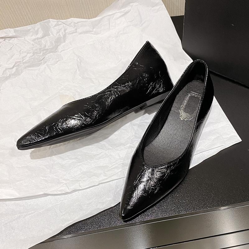 

Sexy Silver Pointed-Toe High Heels with Inner Height Increase Ballet Flats Ladies European Single Shoes Loafers Plus Sizes 42 42 чорний