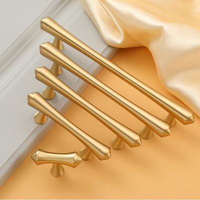 Kování Dlouhá násada pro skříně, komoda, dvířka Kování dvířek Stahování dvířek Knoflíky zásuvek Rukojeť skříně