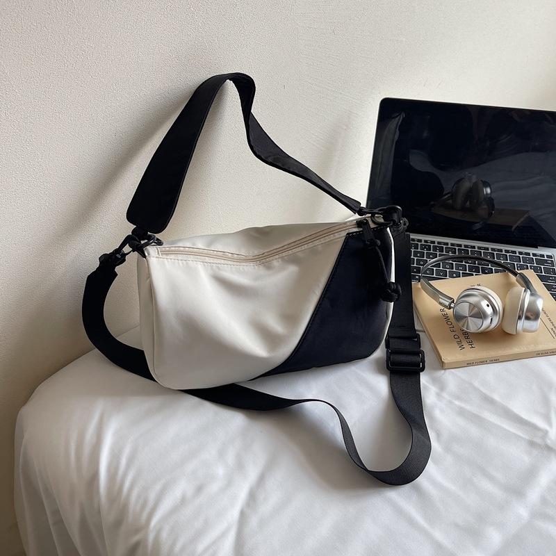 Contrasting Color Large-capacity Fashion Casual Bag 2025 Autumn New Fashion Korean Shoulder Messenger Bag Pillow Bag Korean Version