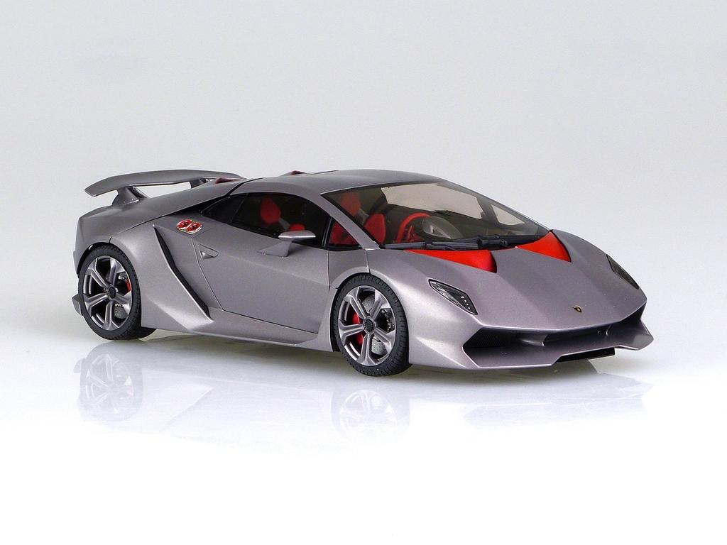 Aoshima Bunka Kyozaisha Super Car Series Lamborghini Sesto Element Plastic Model 1/24 No.21