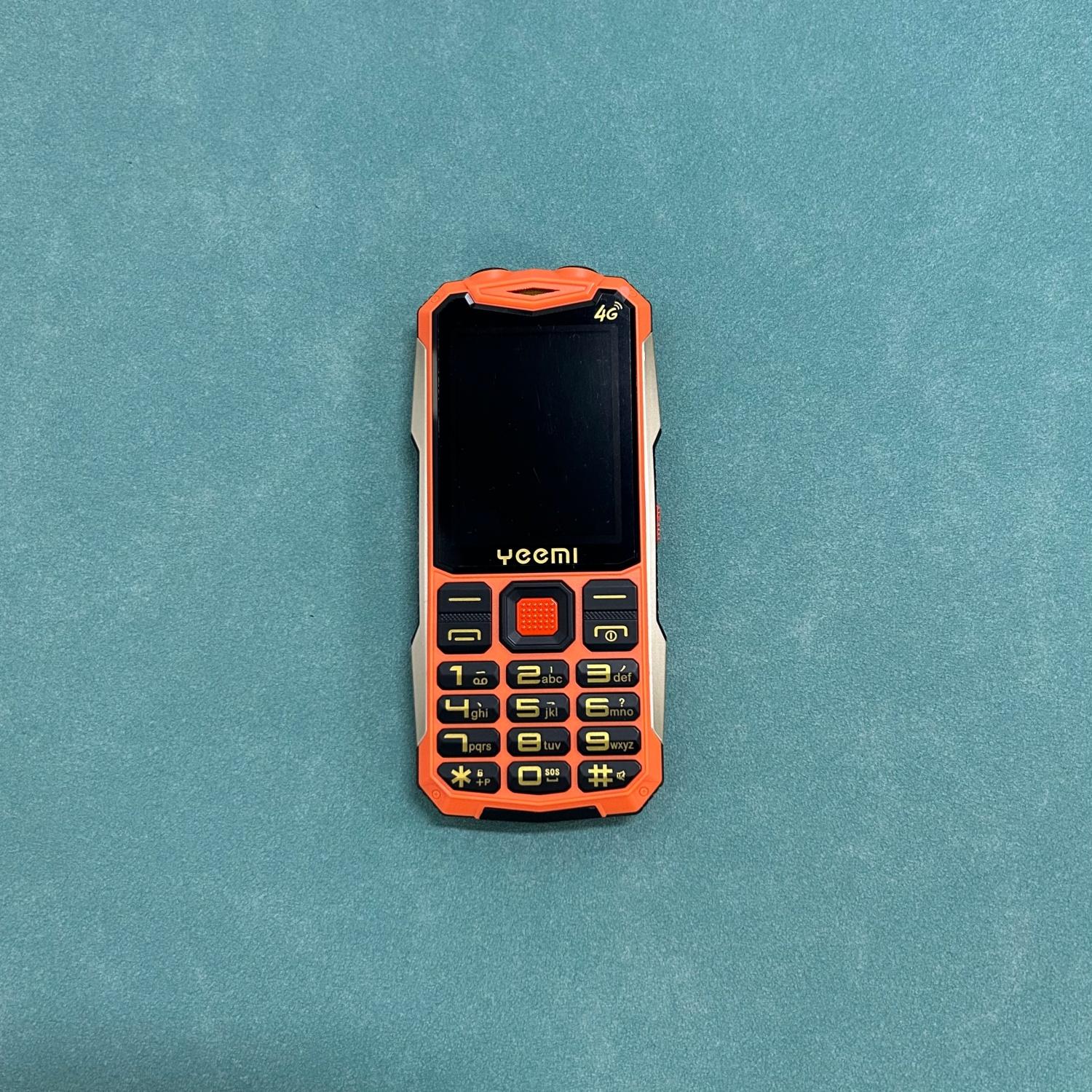 

Захищений мобільний телефон 4G Yeemi K1+ Ліхтарик із подвійною SIM-картою Велика клавіатура Великий динамік Функціональна кнопка All-netcom Телефон для людей похилого віку помаранчевий