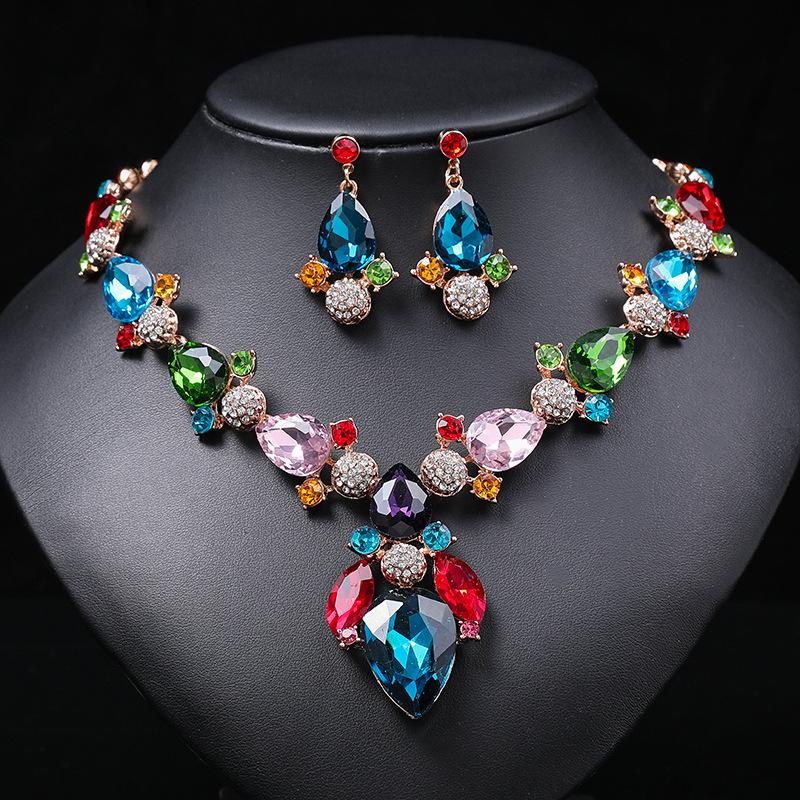 Set Exaggerated Crystal Necklace Earrings Two-Piece Set Alloy Electroplating Jewelry Accessories