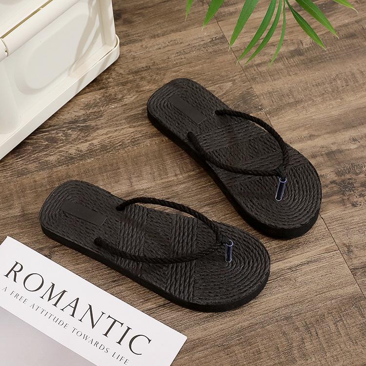 Women's Summer Trendy Straw-Look Beach Flip-Flops: Casual Flat Thong Sandals