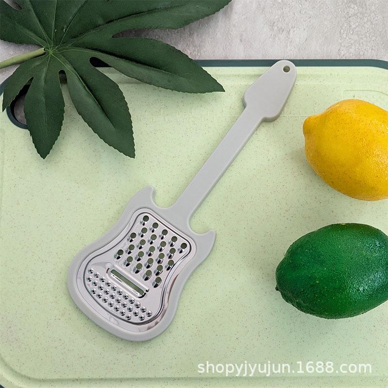 

Многофункциональная овощечистка из нержавеющей стали в форме гитары, креативная терка для овощей, картофеля и сыра, кухонный инструмент--- серый