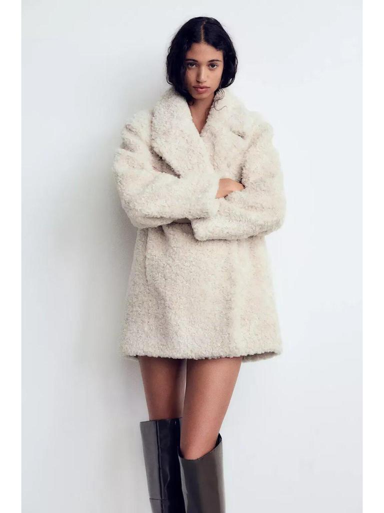 2024 Fall/Winter Women's Faux Fur Solid Color Overcoat: European & American Style