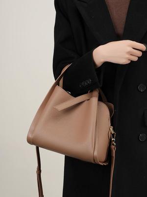 2024 New Women's Genuine Leather Crossbody & Bucket Handbag: Elegant Cowhide Vegetable Basket Style.