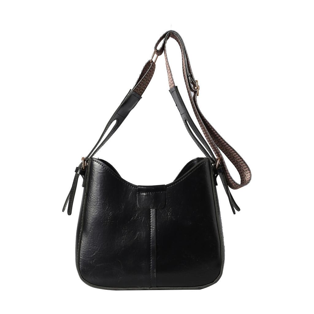 

Trendy Street Style Pu Material Square Bag Medium Size With Stitching And Patchwork Elements чёрный