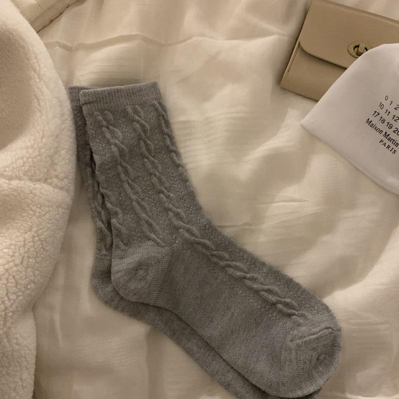 Autumn and Winter Girl Mid-calf Wool Socks, Thickened Wool Socks, Linen Pattern Mid-calf Socks for Girls, Pile Socks for Girls