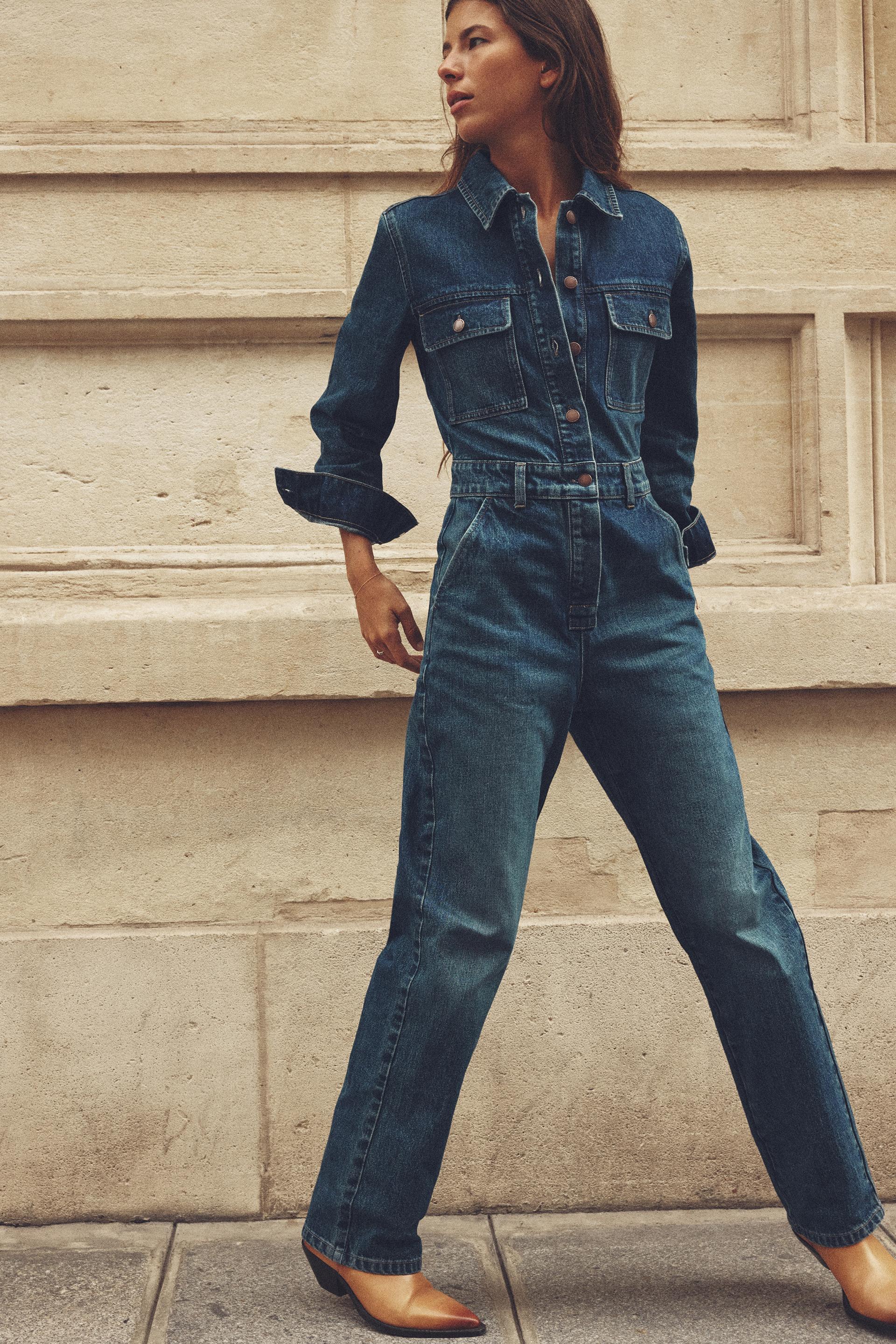 

Z1975 ДЖИНСОВЫЙ КОМБИНЕЗОН С ПЕРЕДНИМИ КАРМАНАМИ