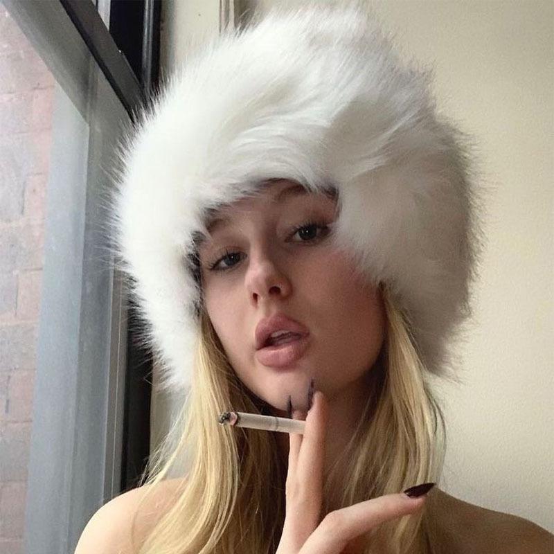 European and American ins Spice Girls imitation fox hair round flat top imitation fur hat thickened fox hair Lei Feng hat