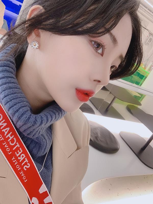Pandorum Jewelry Daisy Earring