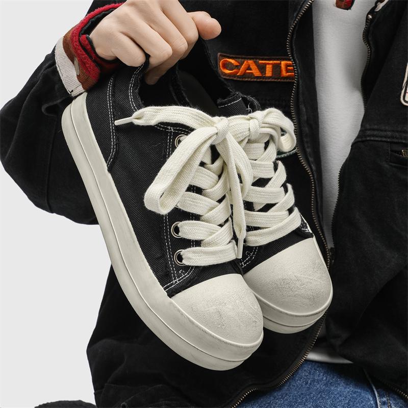 2026Nuevas Zapatillas de Lona para Hombre con Suela Gruesa Moda con Cordones Casuales Zapatos Juveniles Ligeros Cómodos para Exteriores Planos de Diseñador Zapatos para Caminar