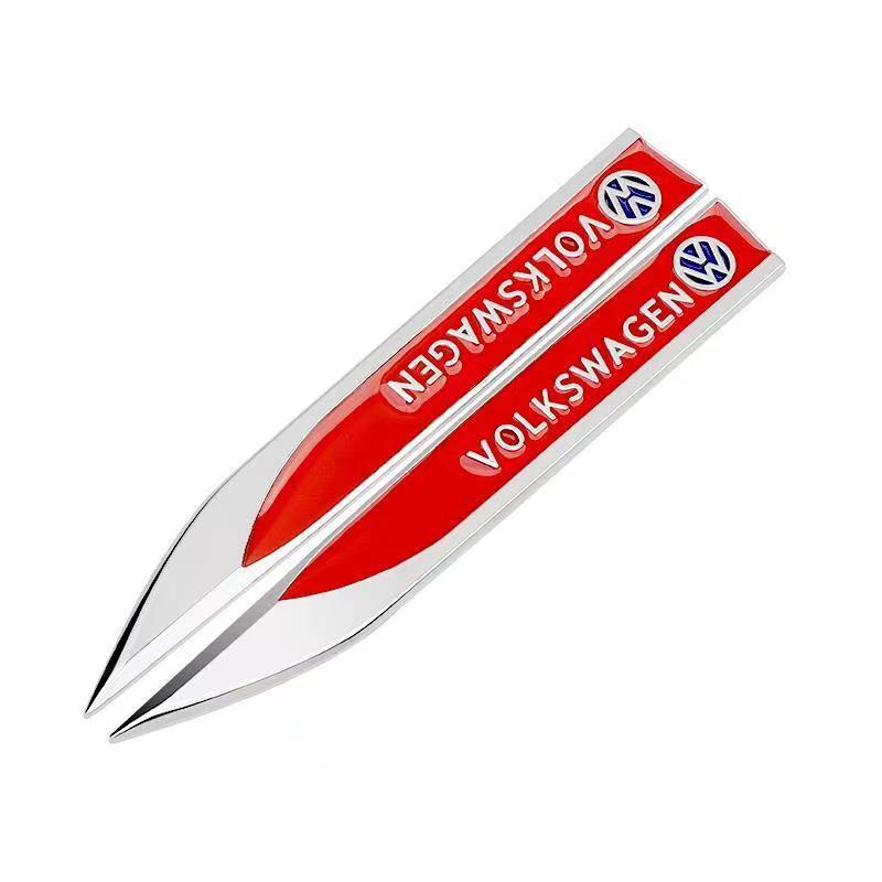 2026 Caldo Per VW VOLKSWAGEN Nuovi 2 Pezzi Adesivi Metallici per Auto Adesivi per Portiera Laterale Carrozzeria Parafango Emblema Coltello Per Volkswagen Golf 5 6 7 Beet