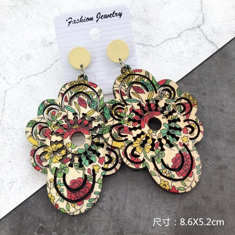 Bohemian Wood Earrings Women's Personality Exaggerated Print Flower Stud Earrings Vacation Versatile Temperament Earrings