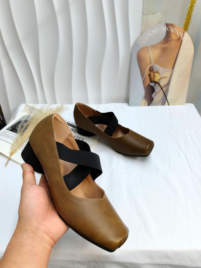 Punkt zweites Haar! Mode vielseitig neue Schweinenase quadratische Zehe poliert Retro Kreuzriemen dicker Absatz Ballerinas einzelne Schuhe