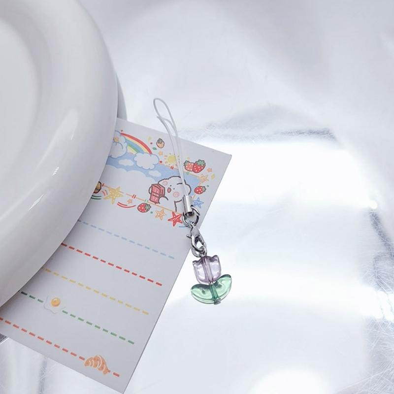 Simple Small Flower Hanging Pendant Sweet Phone Strap Y2K Bag Decoration Portable Hanging Lanyard Gift for Girls Women