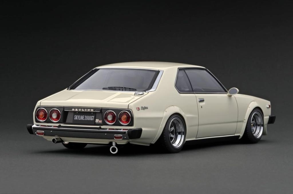Ignition Model Nissan Skyline 2000 White Finished Product 1/18 GT-ES (C210)