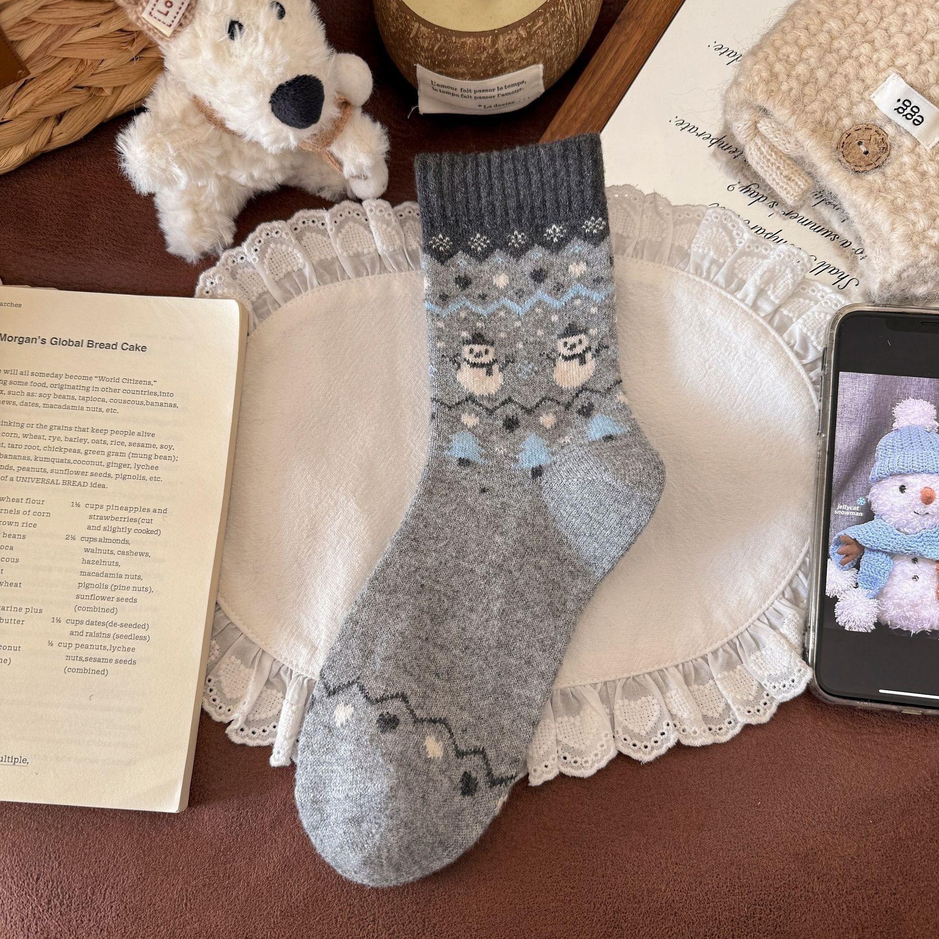 A Little Luck In Winter! Wool Socks, Snowman, Christmas Tree, Thickened Warm Socks One size fits all
