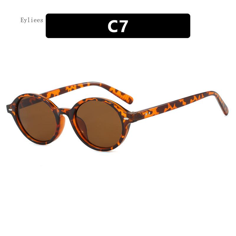 Vintage Oval Sunglasses Women Luxury  Designer Small Oval Sun Glasses Retro Men Rivets Sun Glasses Oculus luxury designer