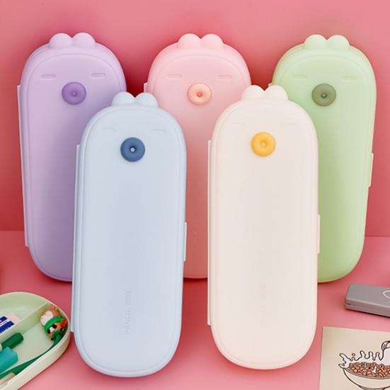 Stationery Pen Box Bunny Shape Design Sealed Snap Closure Large Capacity Pencil Case Food-Grade Silicone Soft Silicone Pen Holder School Supplies