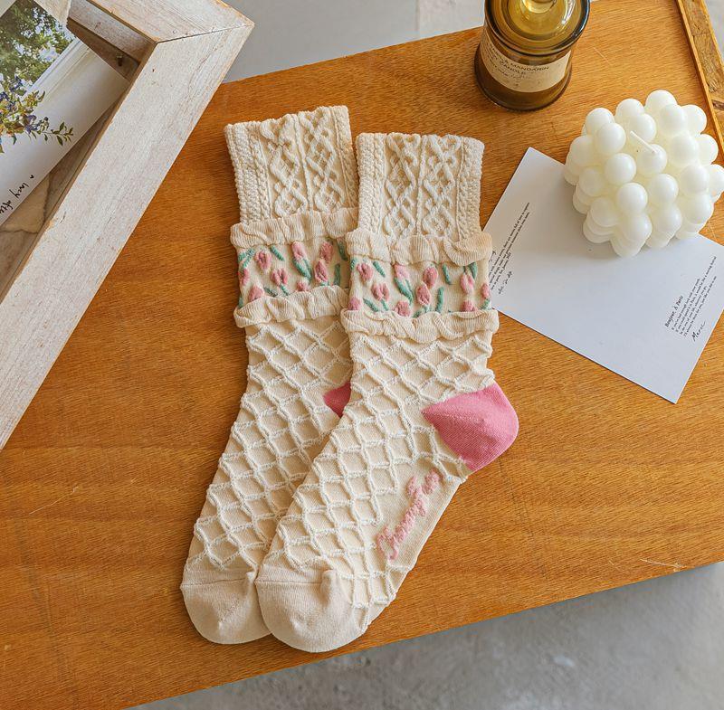 

Women s Mid-Calf Double Layered Ruffle Tulip Floral Cotton Socks, Retro Academy Style for Autumn & Winter One Size