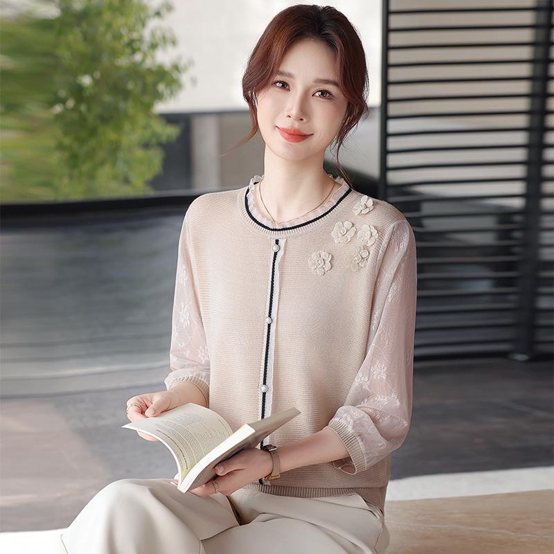 

Stylish Gauze Sleeve Knit Top for Middle-Aged and Elderly Women – Versatile Three-Quarter Sleeve T-Shirt XL (Recommended for 52-60 kg)