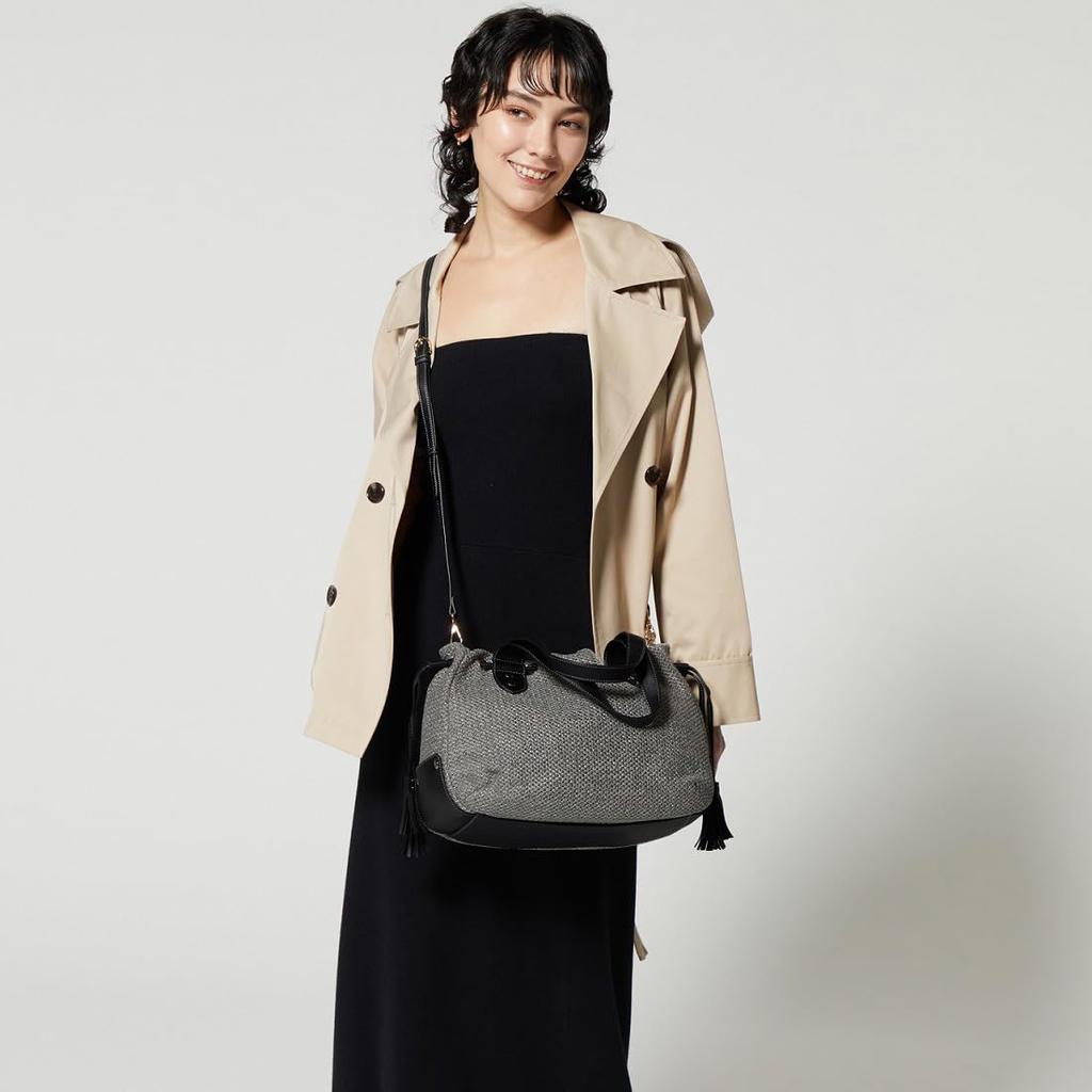 Labagagerie Side Tassel Summer Tote, Medium, B007202, Ivory (33)