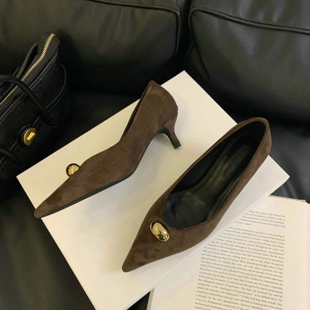 Eleganckie Buty na Koturnie Damskie Szpilki 2025 Nowe Szpiczaste Czółenka Biurowe Damskie Metalowa Klamra Płaskie Czółenka Modne Buty na Imprezę Sukienkowe