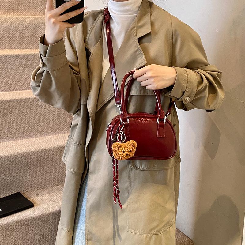 Going Out Small Bag Women's New Casual Versatile Shoulder Bag Crossbody Small Square Bag