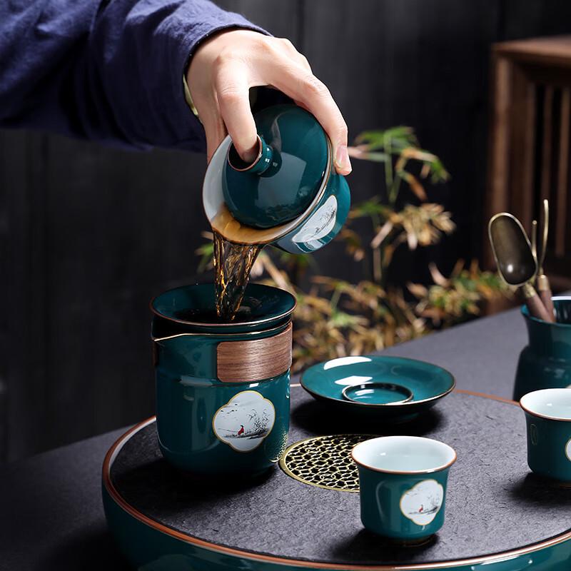 Minimalist Peacock Green Kung Fu Tea Set
