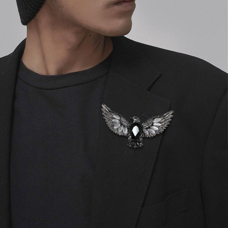 Rhinestone Eagle Pins for Women Unisex Shiny Glass Animal Brooches Office Party Friend Gifts Jewelry Accessories