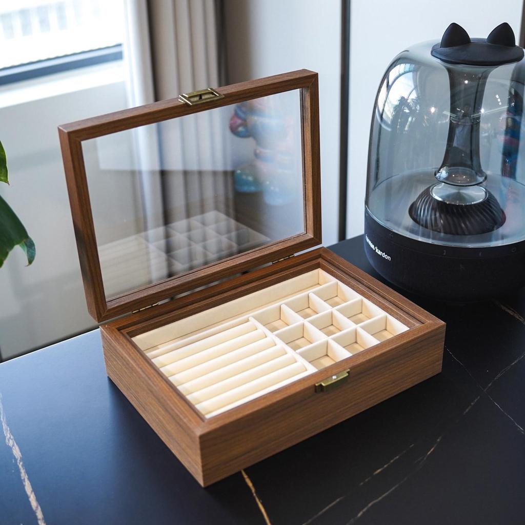 Walnut Grain Jewelry Organizer with Glass Lid - Anti-Oxidation Storage for Earrings, Rings, and Bracelets