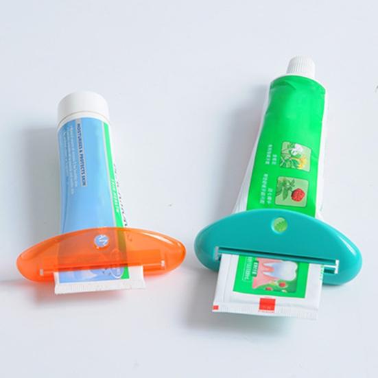 3Pcs Compact Toothpaste Dispensers Ergonomics Squeezing Universal Toothpaste Squeezer Bathroom Gadgets Bathroom Supplies