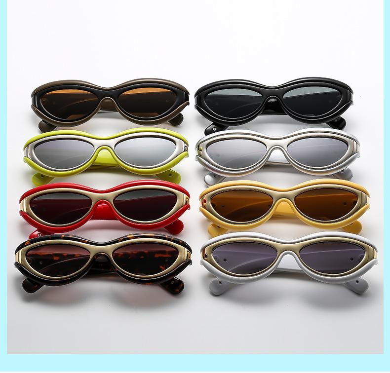 2024 High-End Tortoiseshell Cat-Eye Sunglasses for Women - Small Frame with UV Protection and Gradient Lenses