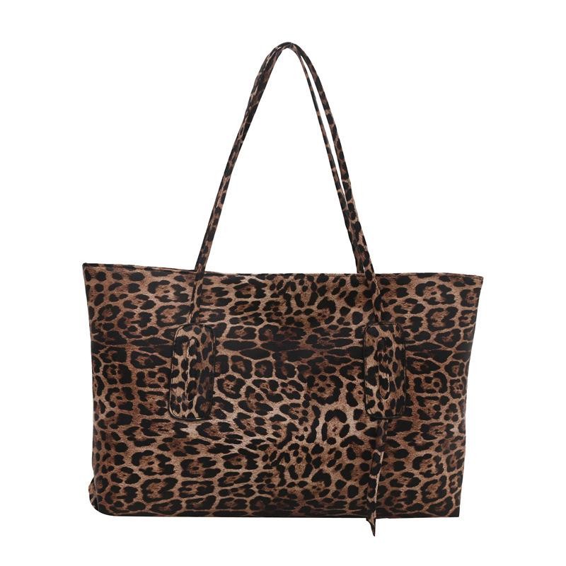 2025 new casual simple fashion commuter shoulder bag European and American retro leopard print large capacity tote bag