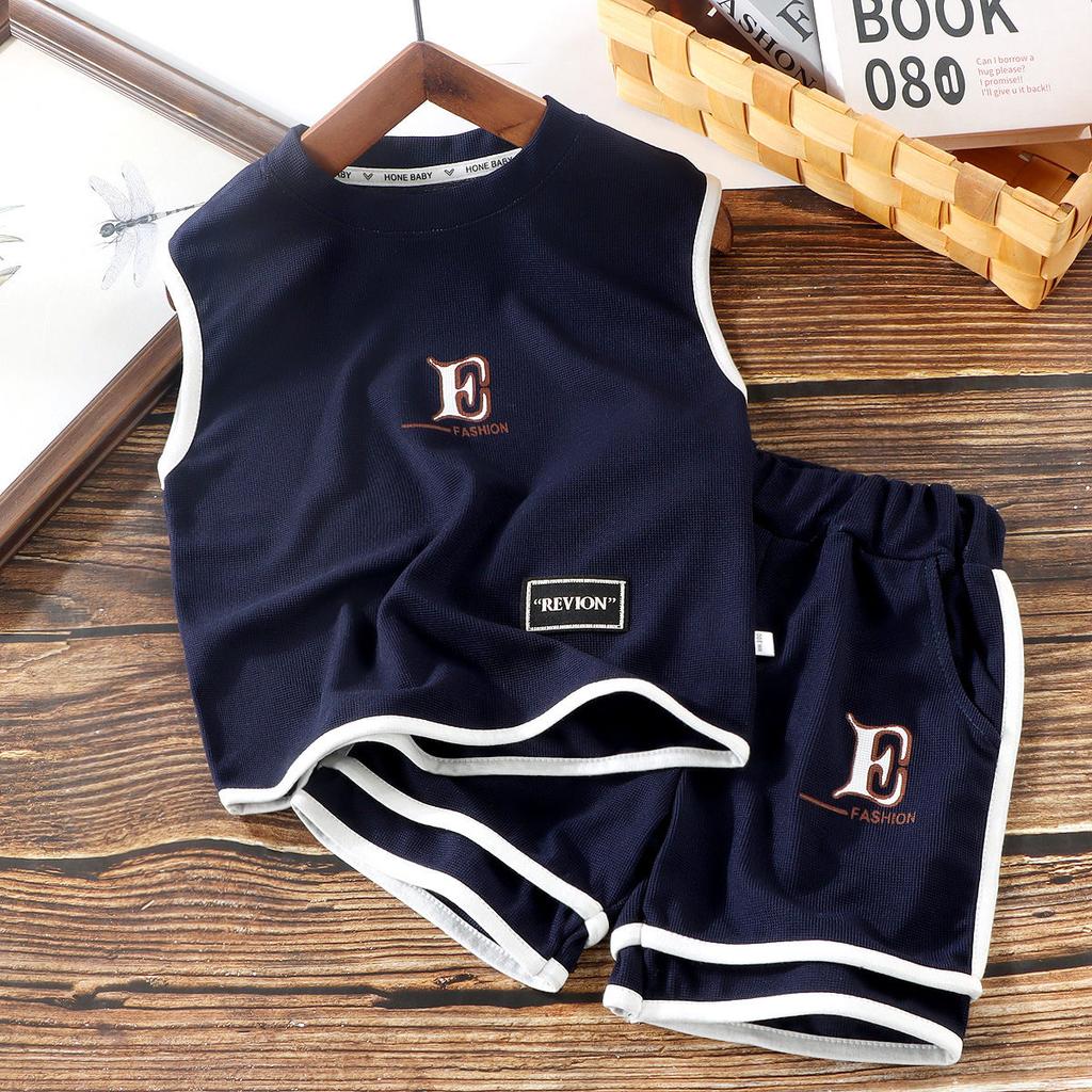 Kinderwesten-Set für Jungen und Mädchen Koreanisches Sommer-Camisole Ärmellose Shorts Hübscher Sportlicher Trend Sommer-Outfit
