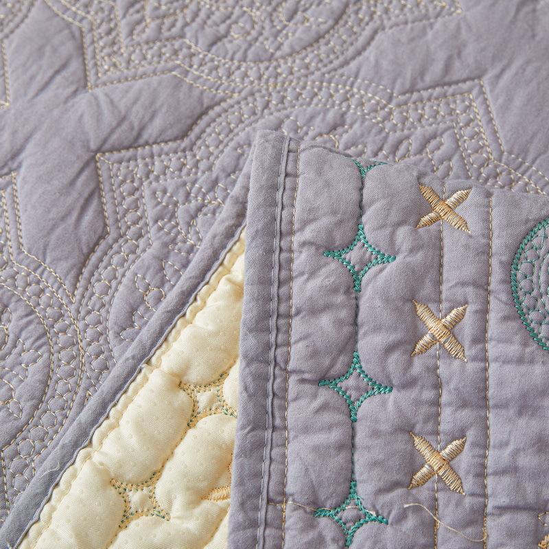 Cotton Sofa Cushion Four Seasons Universal Non-Slip Leather Sofa Cover French Retro Cotton Embroidered Sofa Cover Towel Fabric Craft