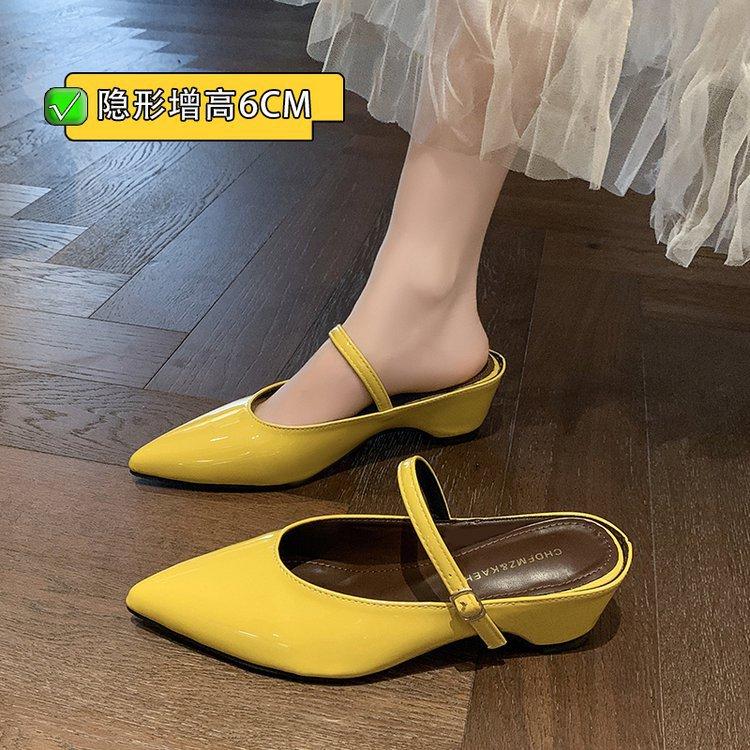 New Temperament One-word Buckle with Thick Heel Mary Jane Shoes Women's Pointed Single Shoes Light Mouth Commuter High Heel