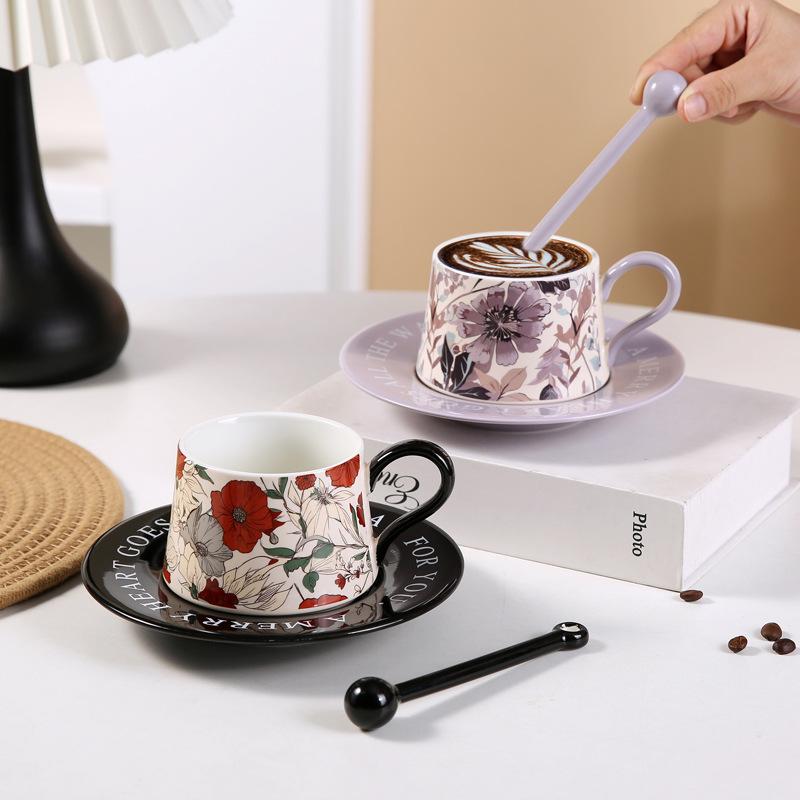 Vintage Oil Painting Fengge Sang Flower Coffee Cup and Saucer Set, High-end Exquisite Souvenir, Ceramic Flower Tea Cup Gift Box