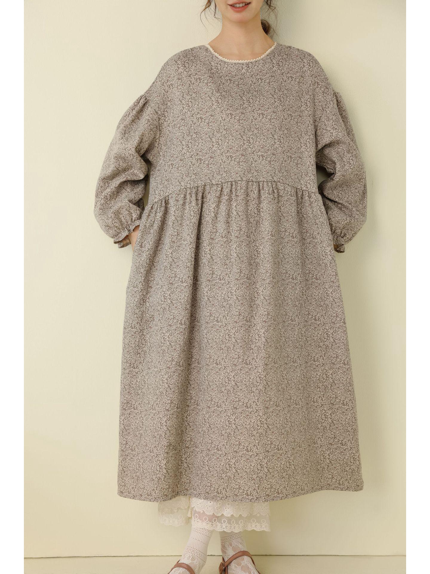 

Mori Girl Floral Print Plus Size Autumn Dress - Loose, Long Sleeve, Round Neck Pullover One Size сірий колір