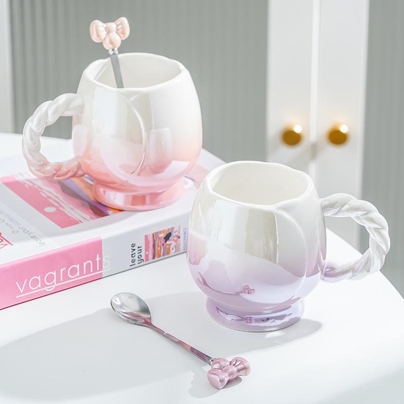 Квіткова Кружка Високоякісна Керамічна Чашка Побутова Кавова Чашка для Сніданку Чашка для Води Подарунок на День народження Дівчині Сувенір