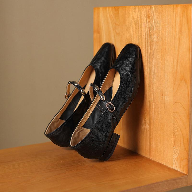 

New women s casual leather shoes low heel solid color one-pedal square head square heel flat shoes women s four-season low-top single shoes 40 чёрный