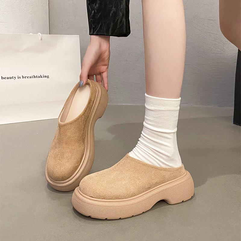 Baotou Half Slippers Platform Women's Summer Wear 2025 New Muller Shoes Internet Celebrity Heel-less Bread Lazy Muffin Shoes